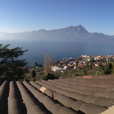 Villa Albisano Sleeps 8 Pool Air Con Wifi